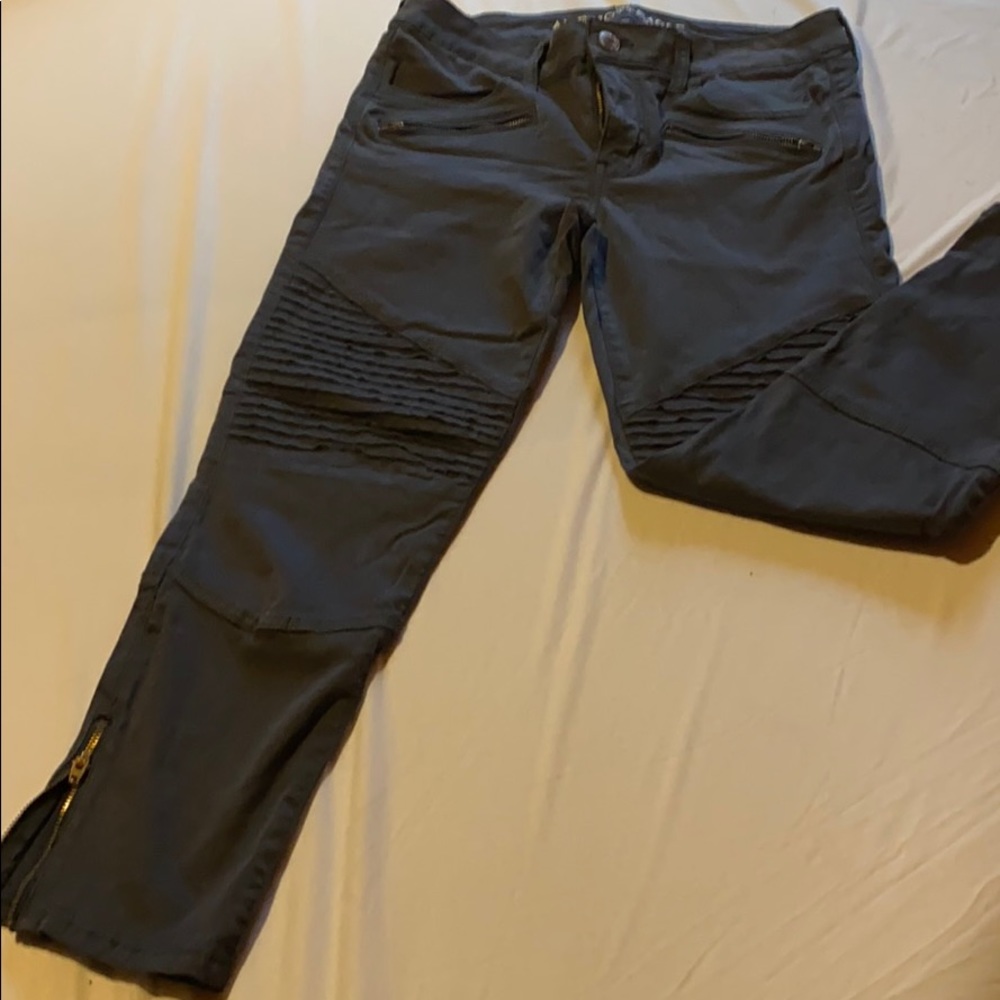 American eagle cropped moto leggings
